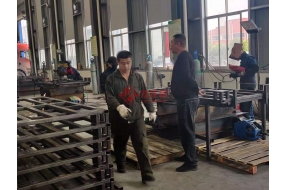 鋼制托盤人工焊接區(qū)（二）